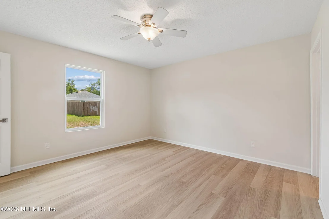 Photo of 7828 JASPER Avenue