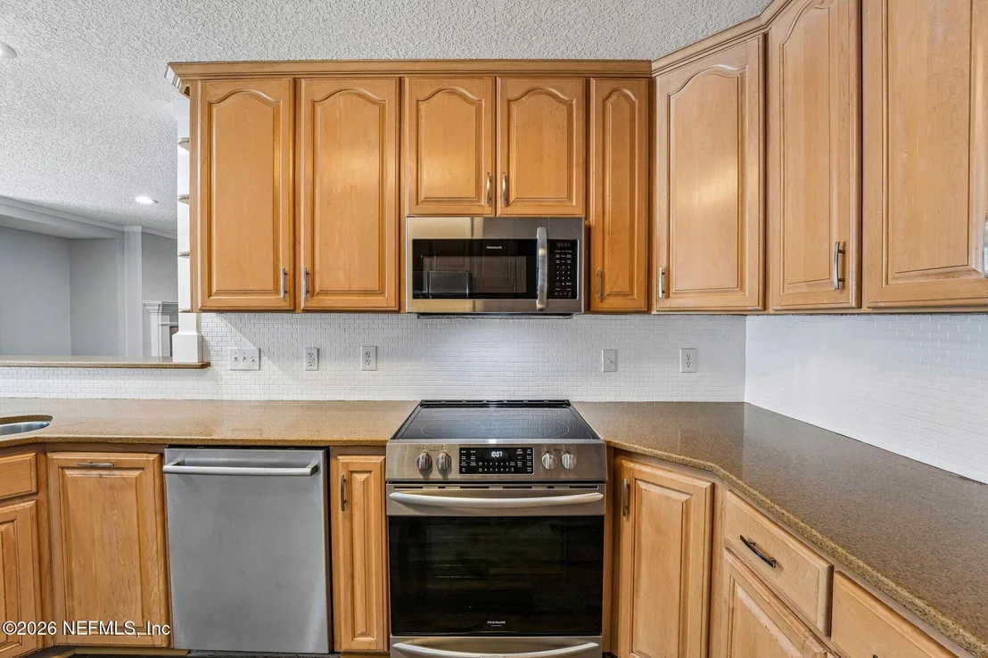 Photo of 1607 SHEFFIELD Place