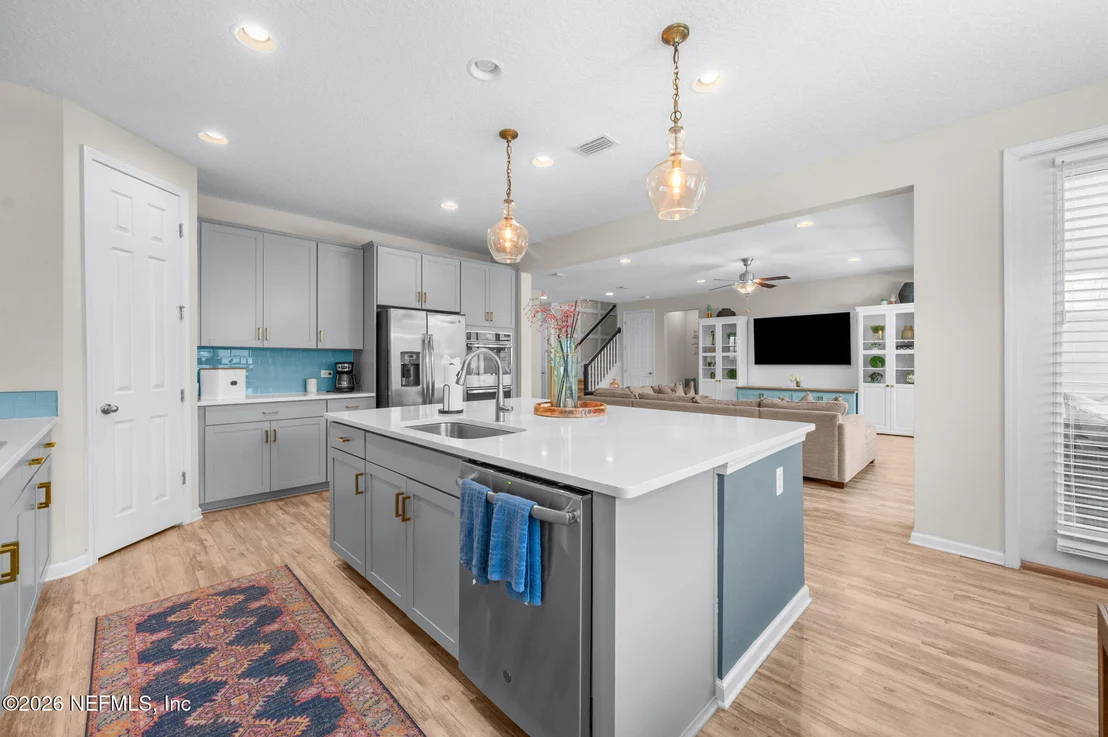 Photo of 132 PALISADE Drive