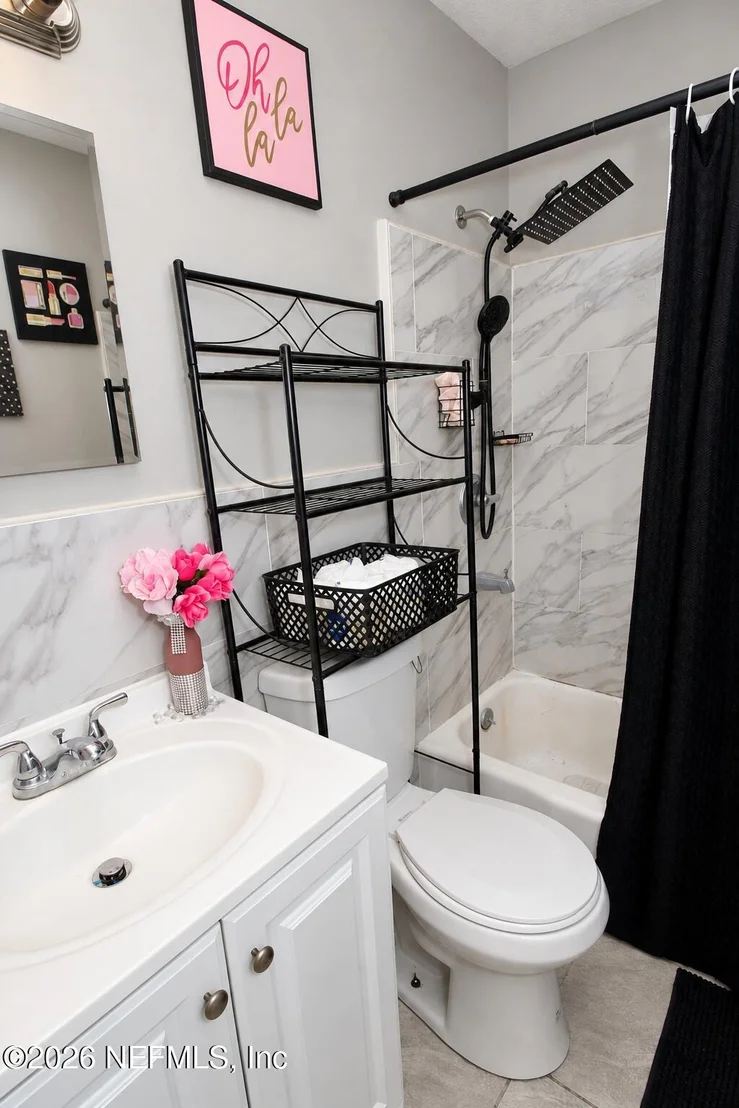 Photo of 6116 PERRINE Drive