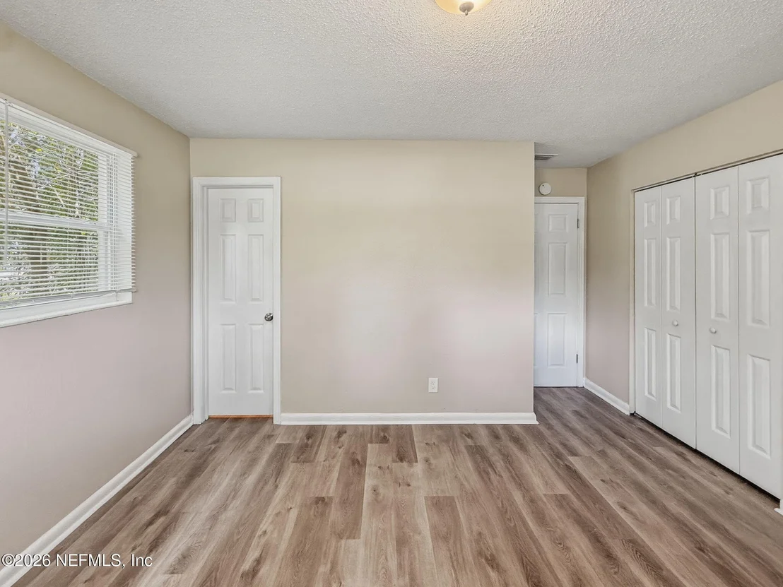 Photo of 5233 DALLEN LEA Drive