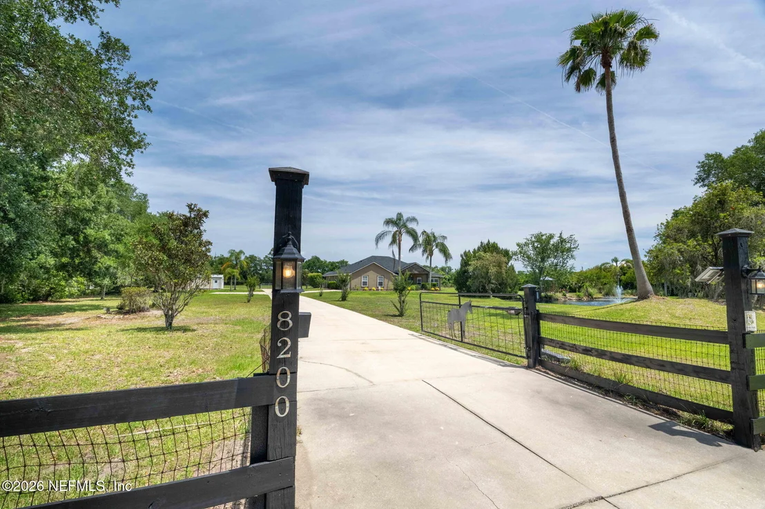 Photo of 8200 MORRISON Road