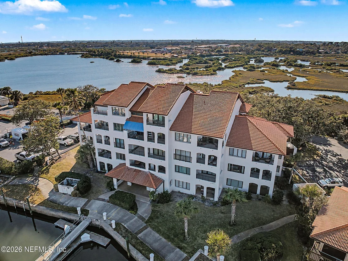 Photo of Unit 115 at 3115 HARBOR Drive