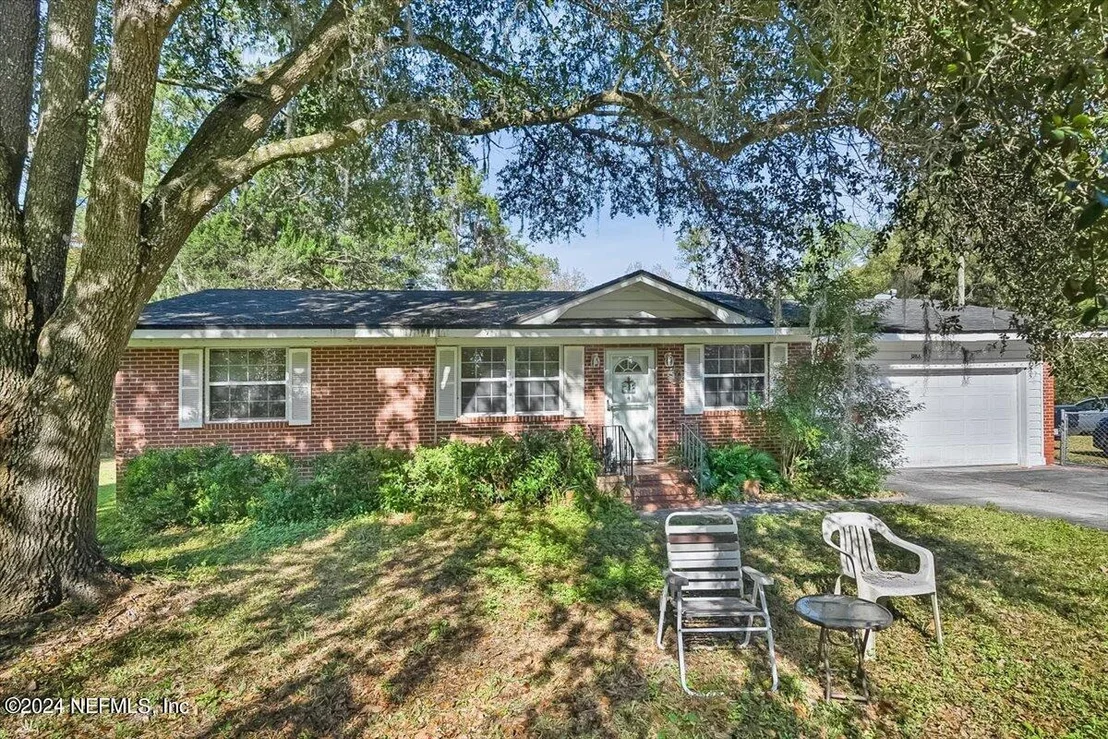 Photo of 3866 MAIN Street