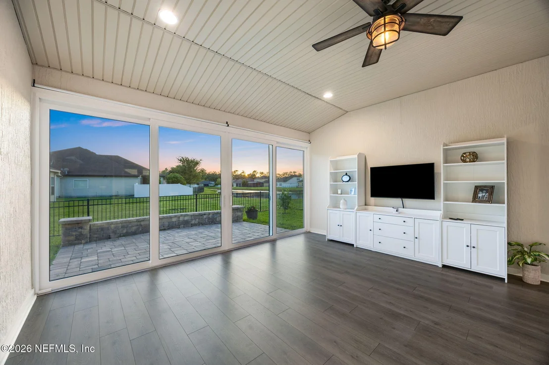 Photo of 1322 WARBLER Way