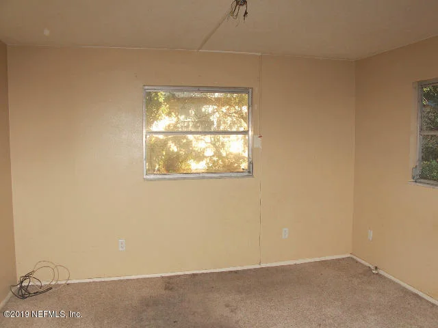 Photo of 183 SHORES Boulevard