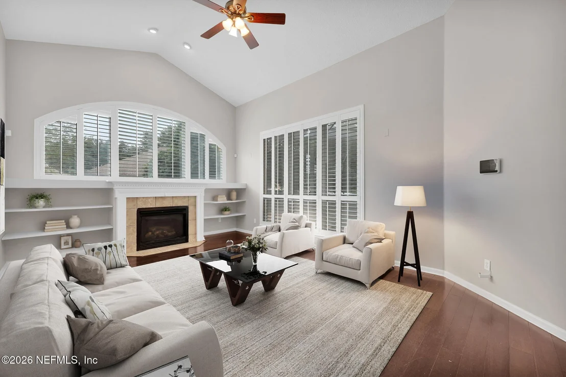 Photo of 879 SONGBIRD Drive