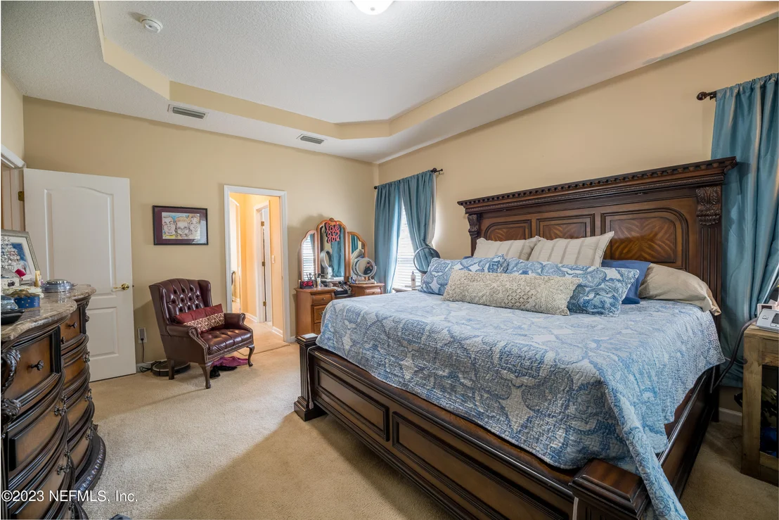 Photo of 933 S FOREST CREEK Drive