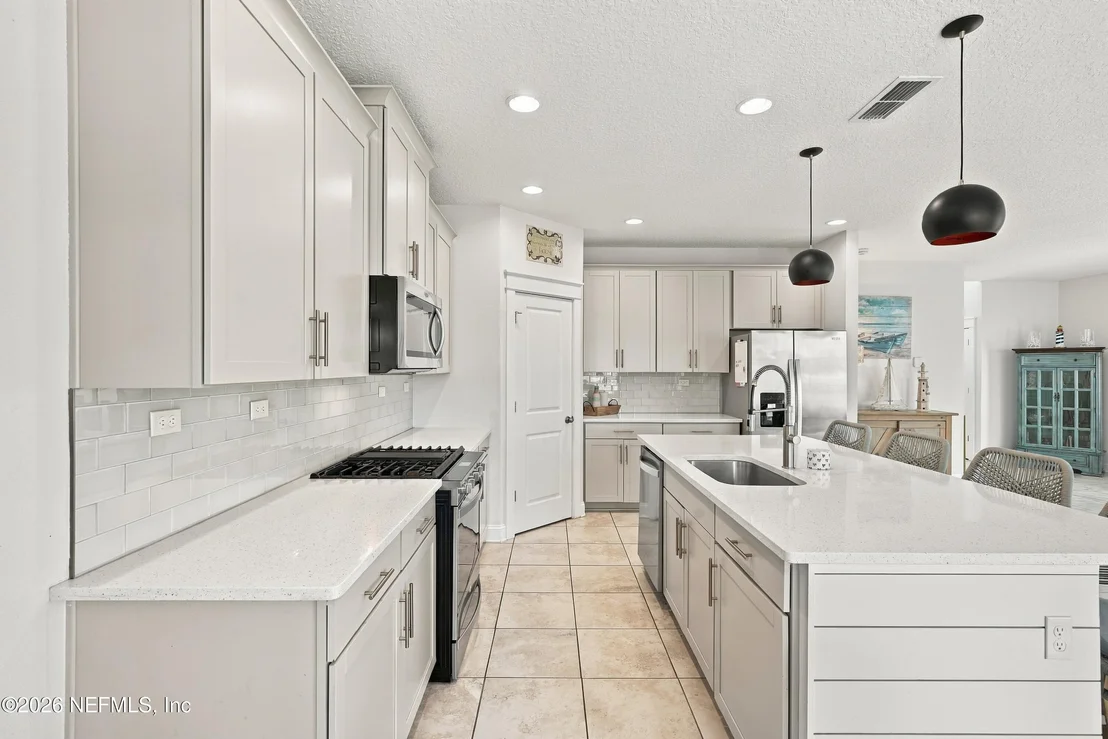 Photo of 324 FERNDALE Way