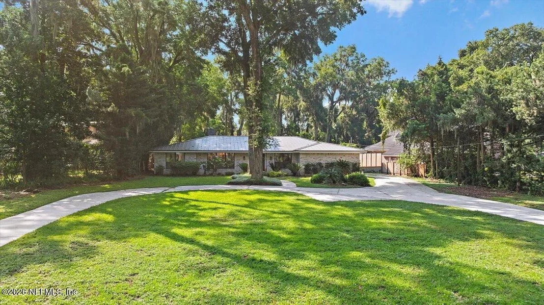 Photo of 3008 FOREST Circle