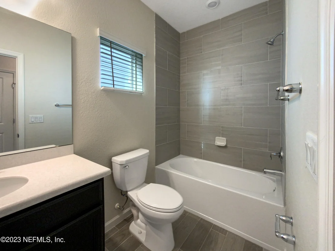 Photo of 1710 AMBERLY Drive