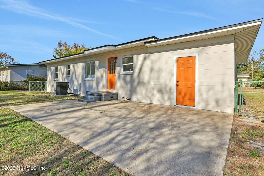 Photo of 6240 SAGE Drive