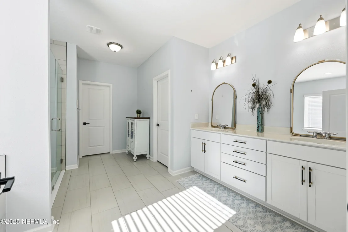 Photo of 49 GOLDEN FERN Drive
