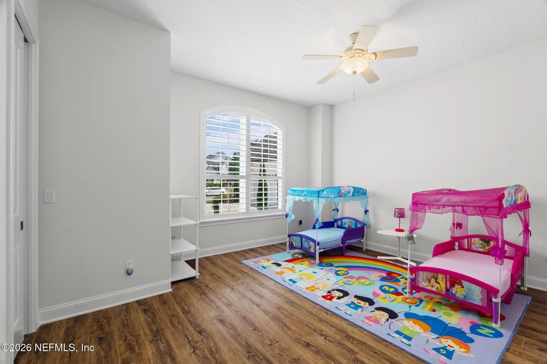 Photo of 184 KIRKSIDE Avenue