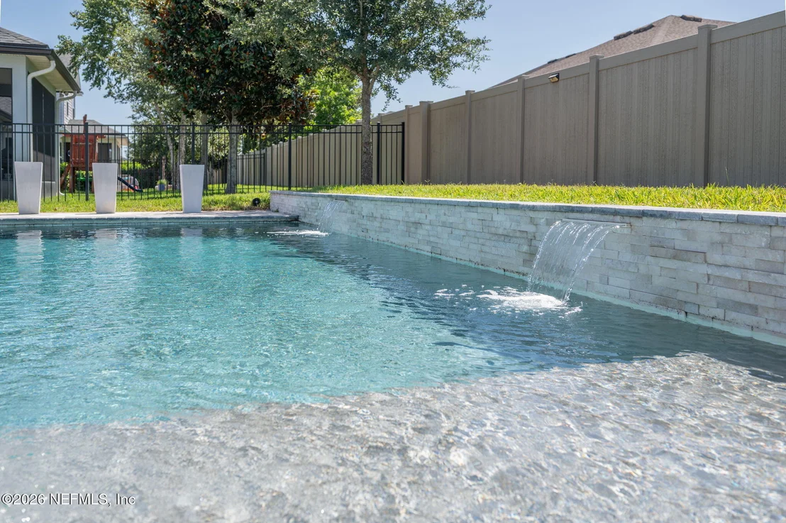 Photo of 132 PALISADE Drive