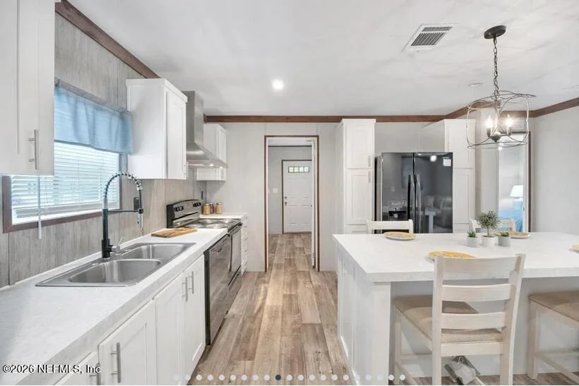 Photo of 140 ISLANDER Road
