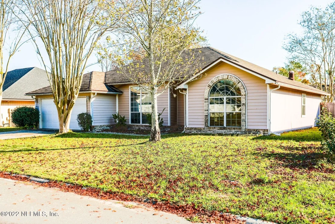 Photo of 8475 CHARLESGATE Circle E