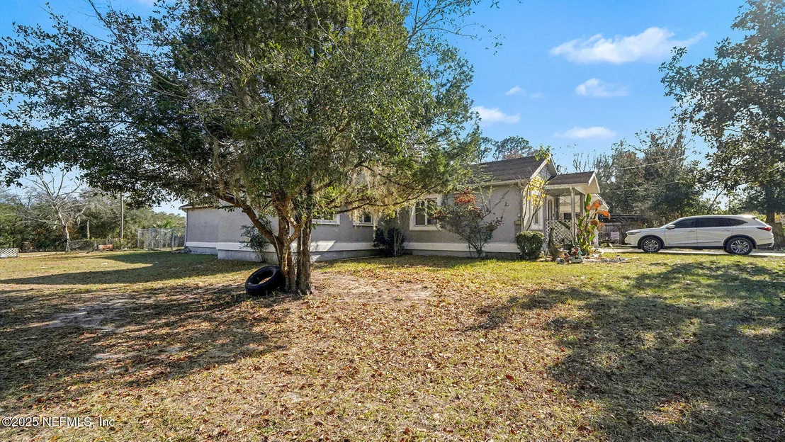 Photo of 130 LAKEVIEW Way
