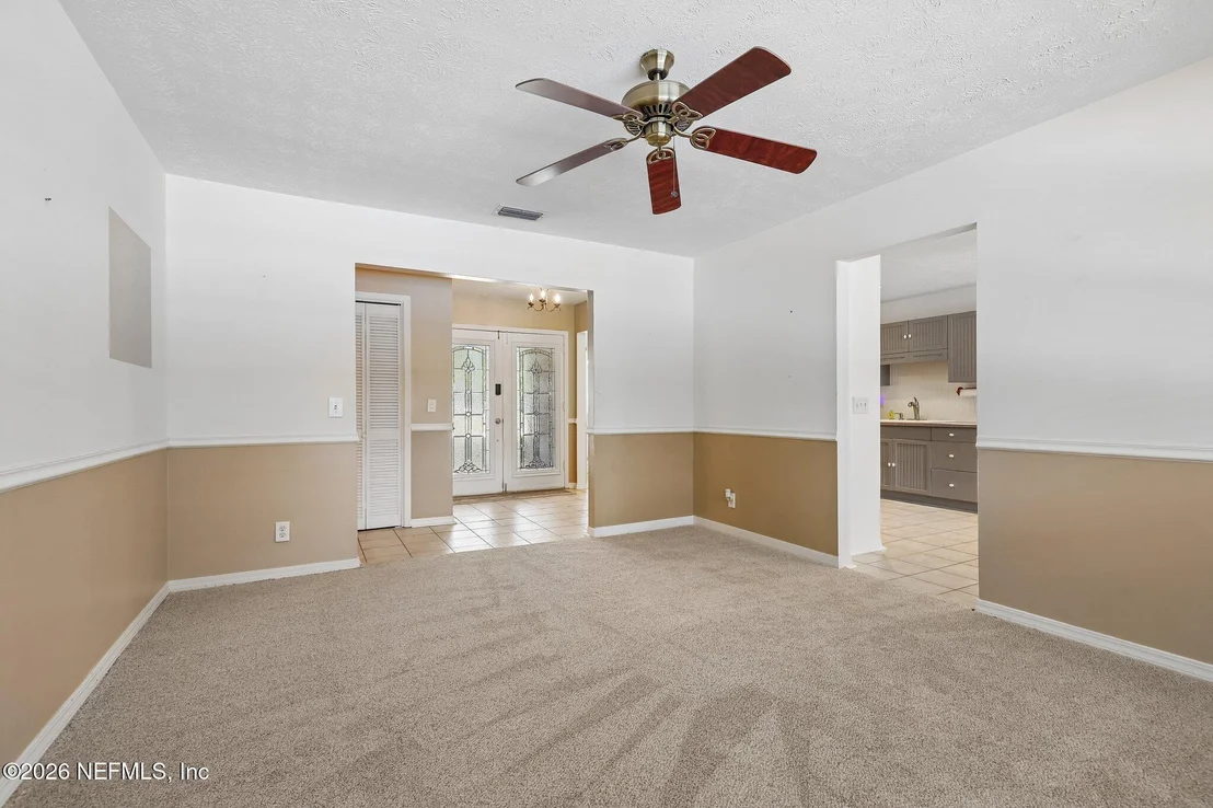 Photo of 332 DILLON Drive