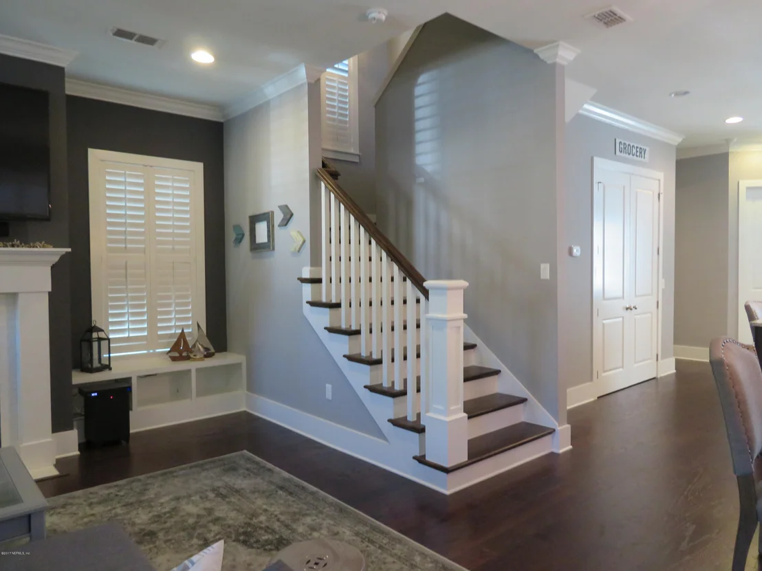 Photo of 2736 OAK Street