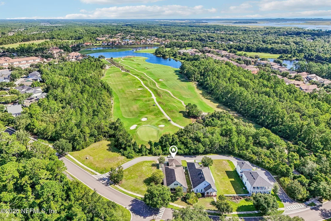 Photo of 744 S LOOP Parkway