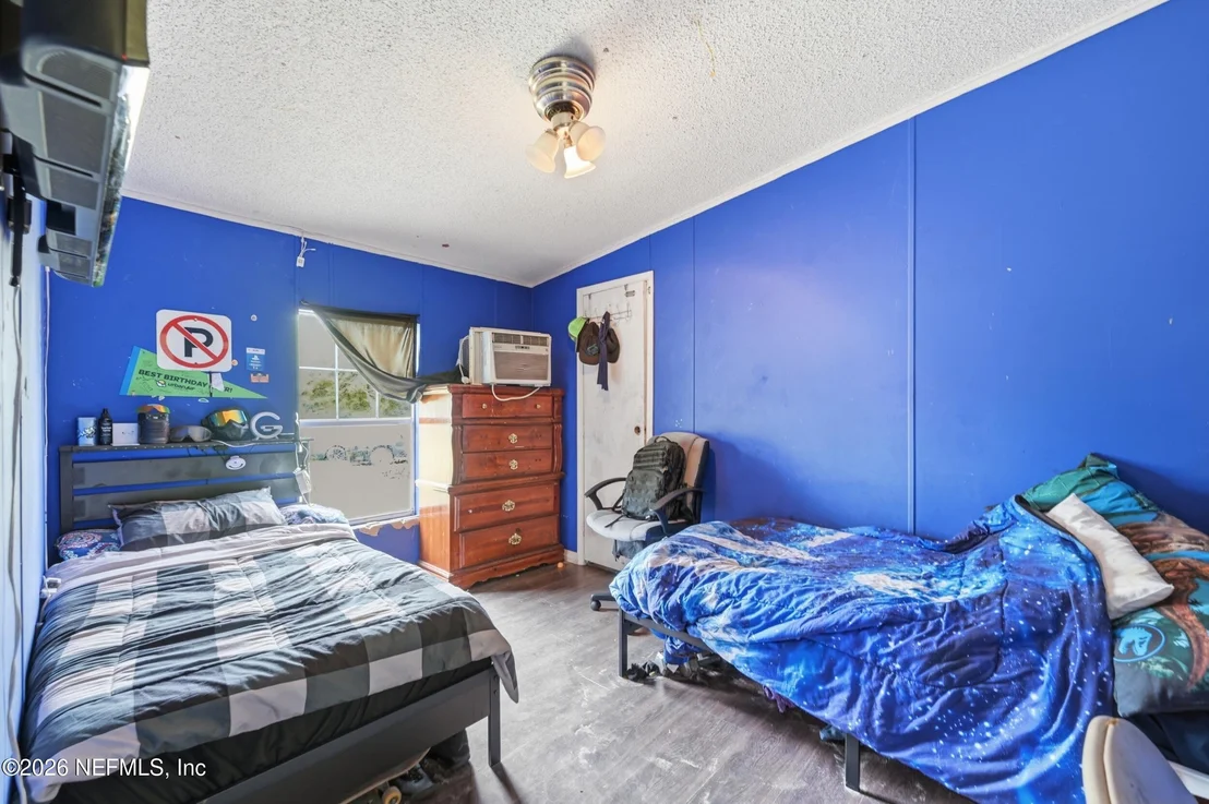 Photo of 85 CURRANT Avenue