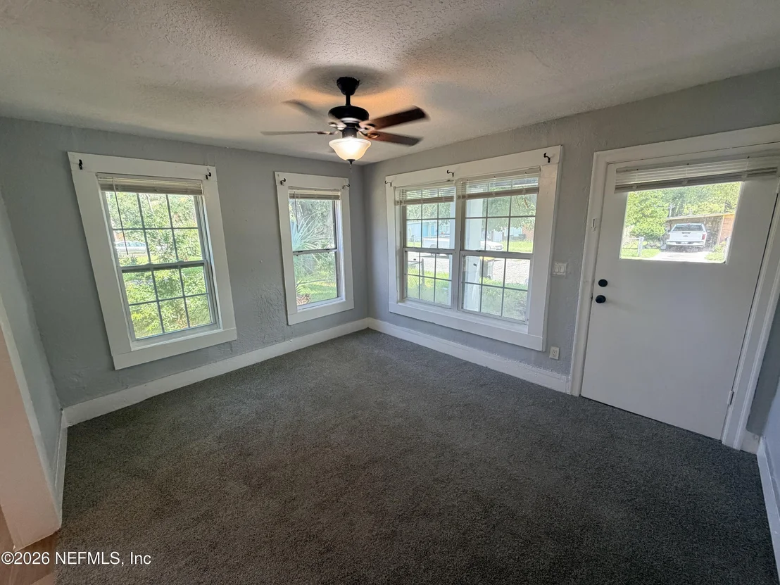 Photo of 3142 PENTON Street