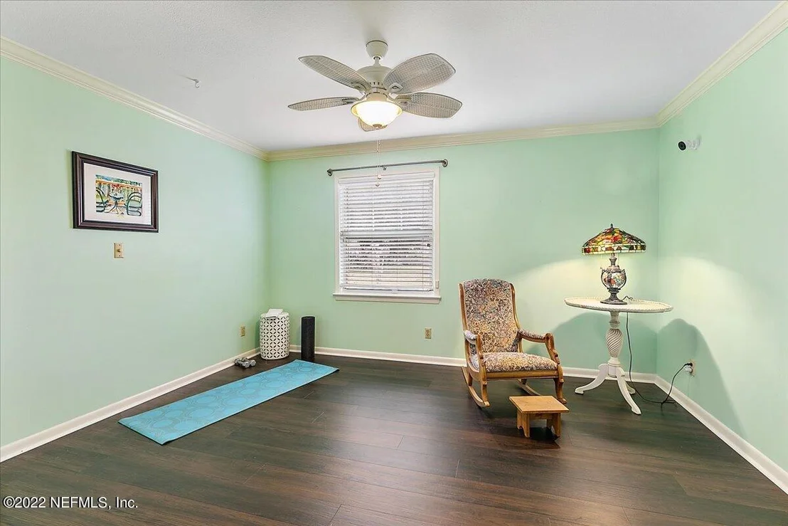 Photo of 1348 BAYLOR Lane