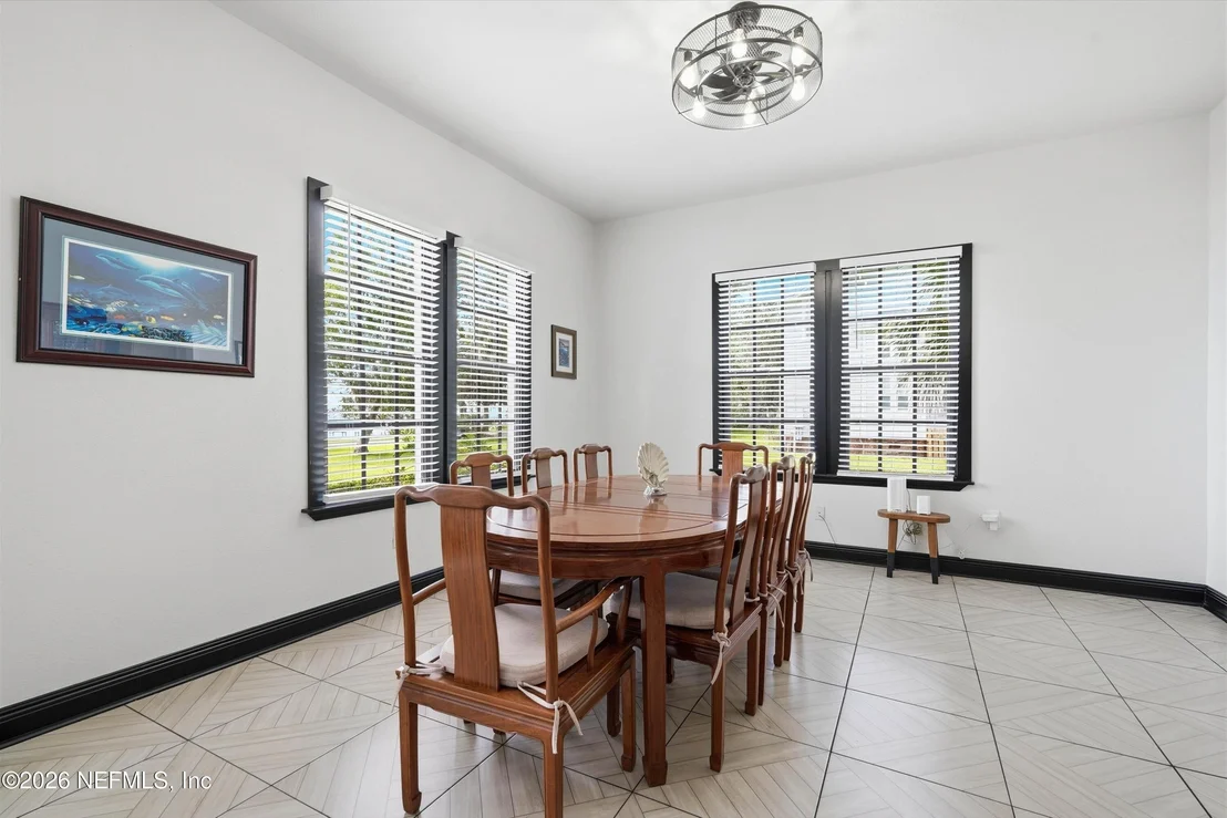 Photo of 1434 RIVER Road