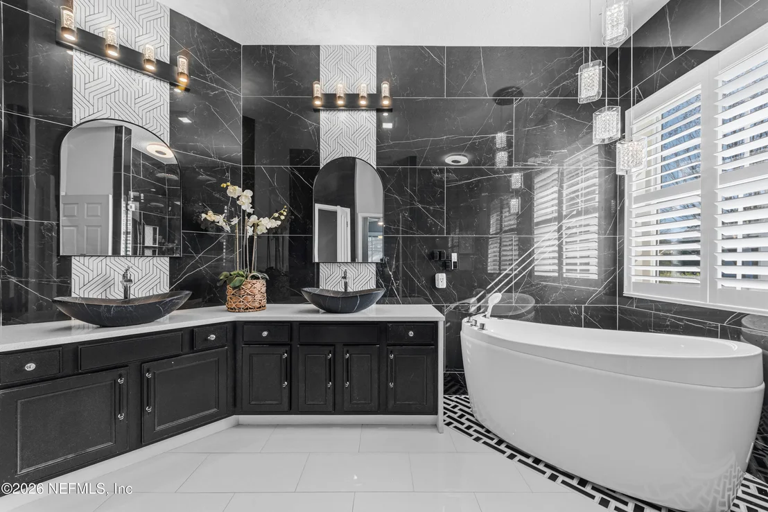 Photo of 1123 GREEN PINE Circle