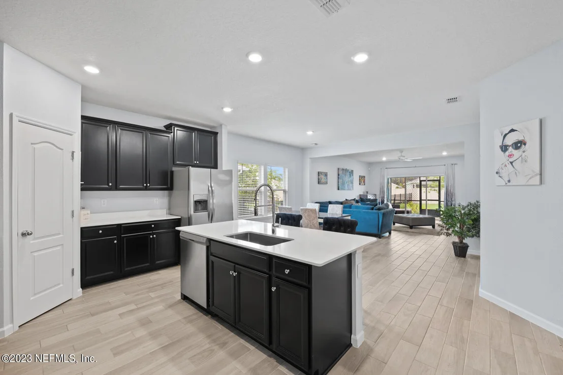 Photo of 31 SEAMOUNT Way