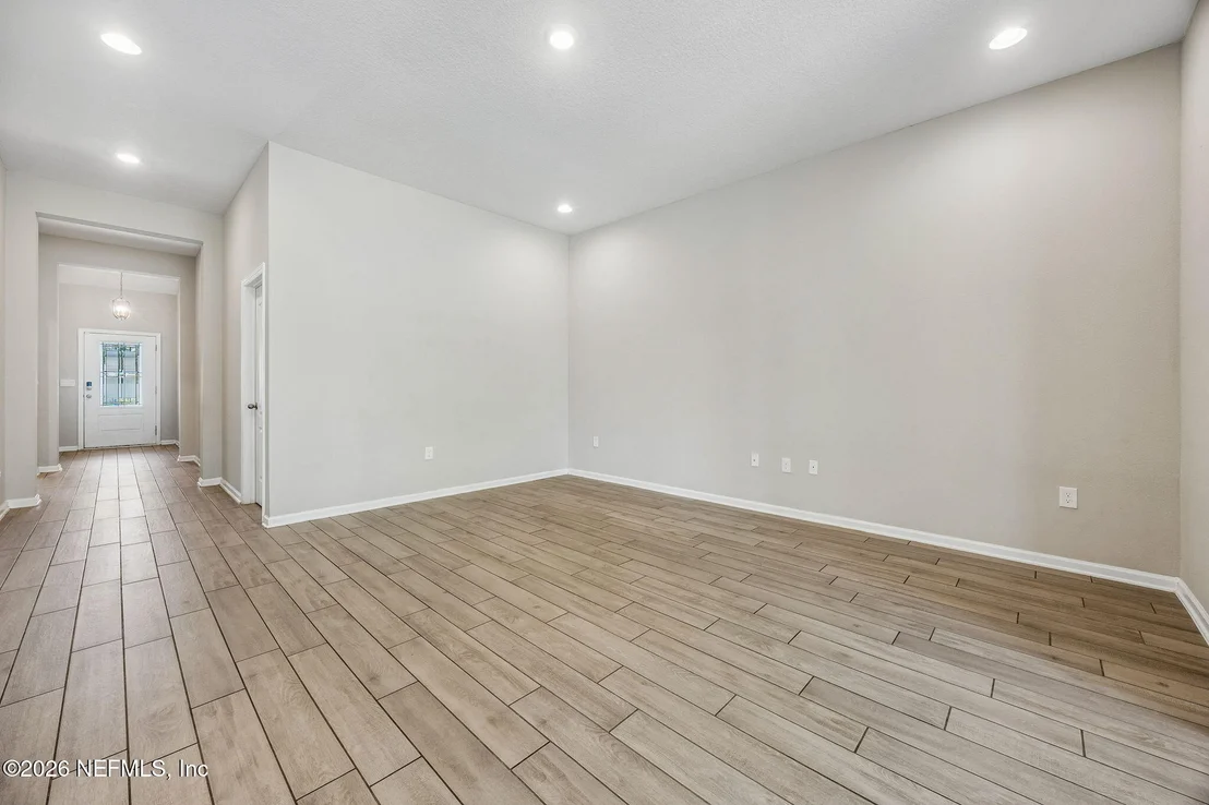 Photo of 65908 EDGEWATER Drive