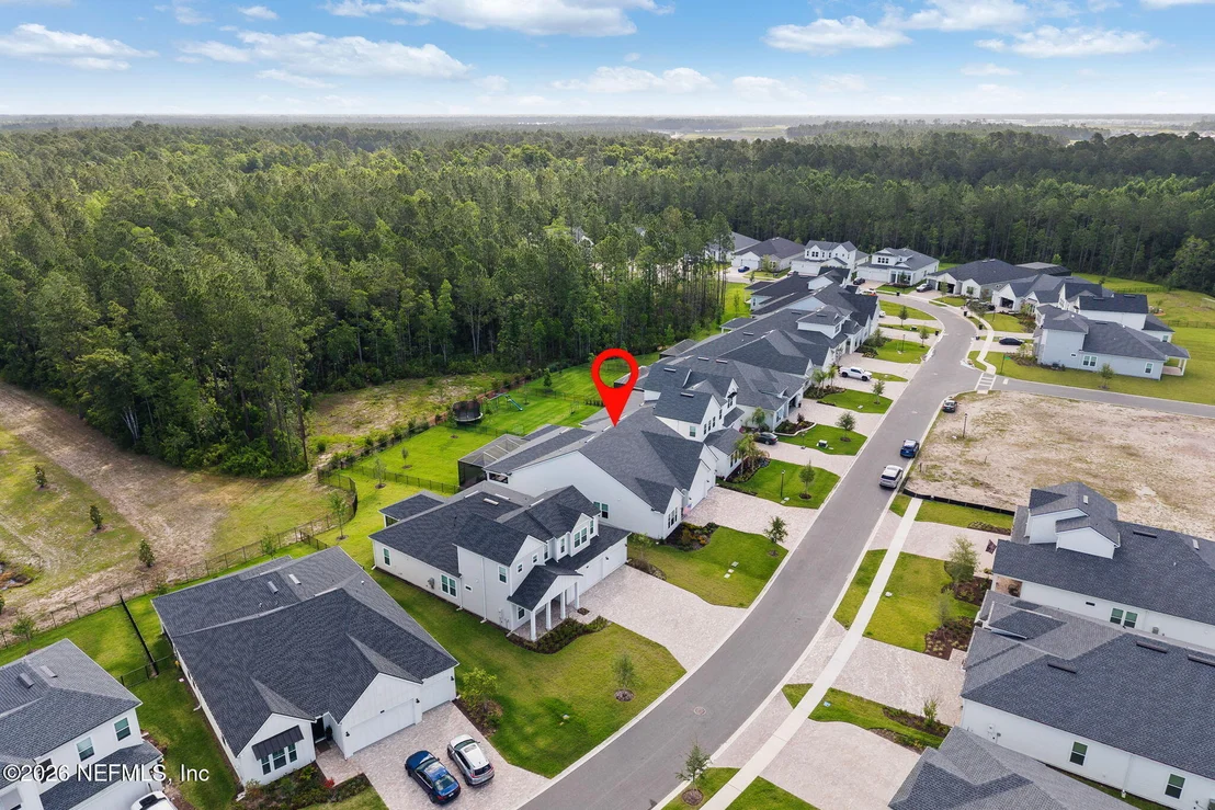 Photo of 431 PINE LEAF Drive