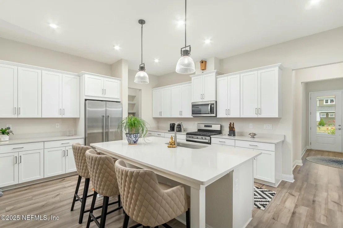 Photo of 226 SILKGRASS Place