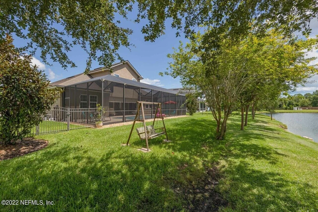 Photo of 121 DEERFIELD GROVE Way
