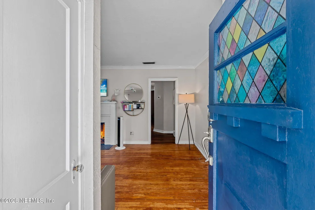 Photo of 1532 CHARON Road