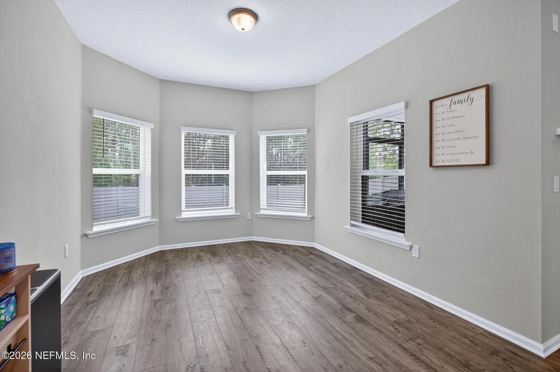 Photo of 618 IVORY PALM Road