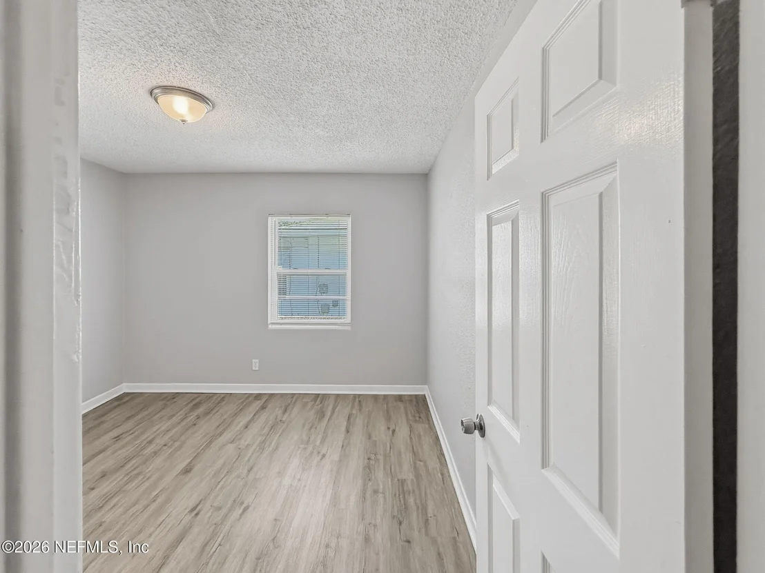 Photo of 3842 ANVERS Boulevard