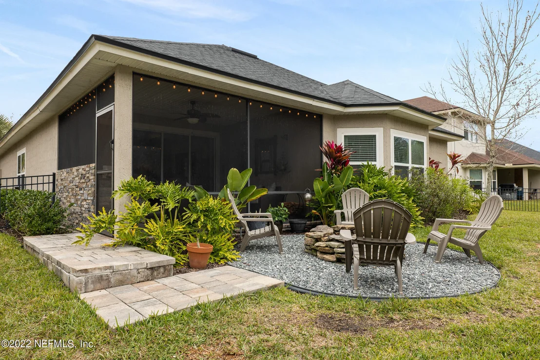 Photo of 212 ELLSWORTH Circle