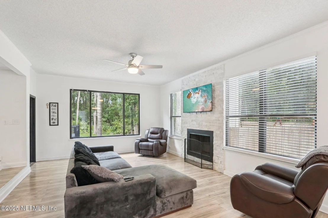 Photo of 641 NELSON Drive