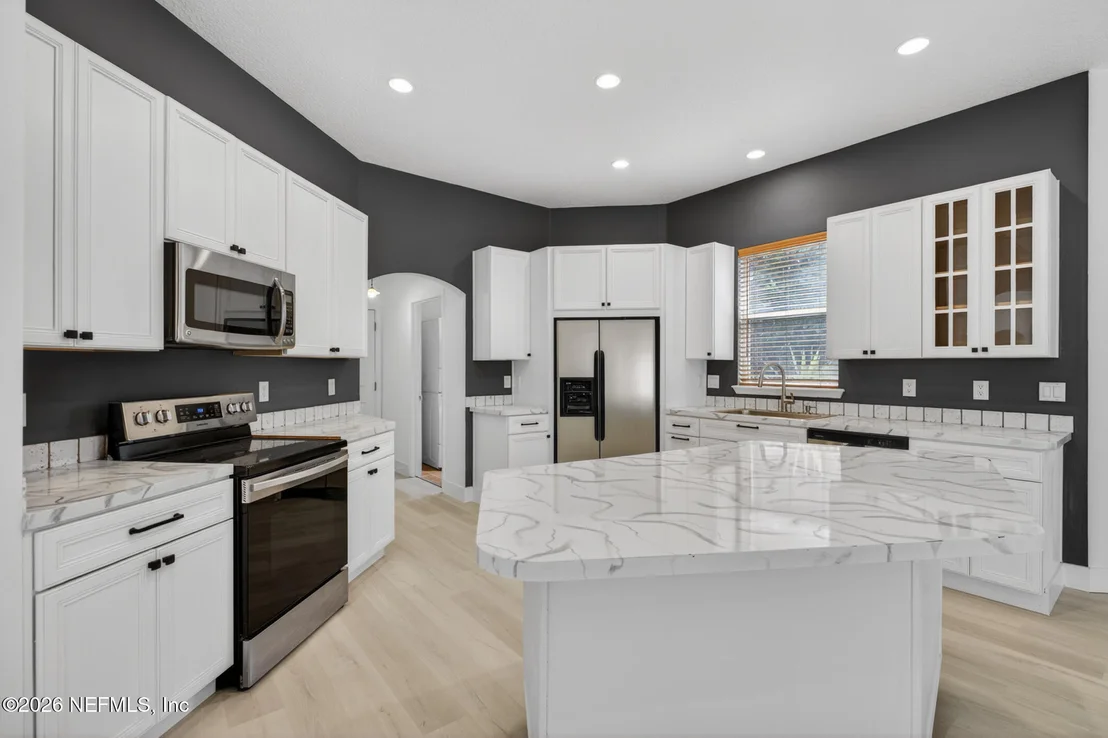 Photo of 10133 DELPOINT Lane