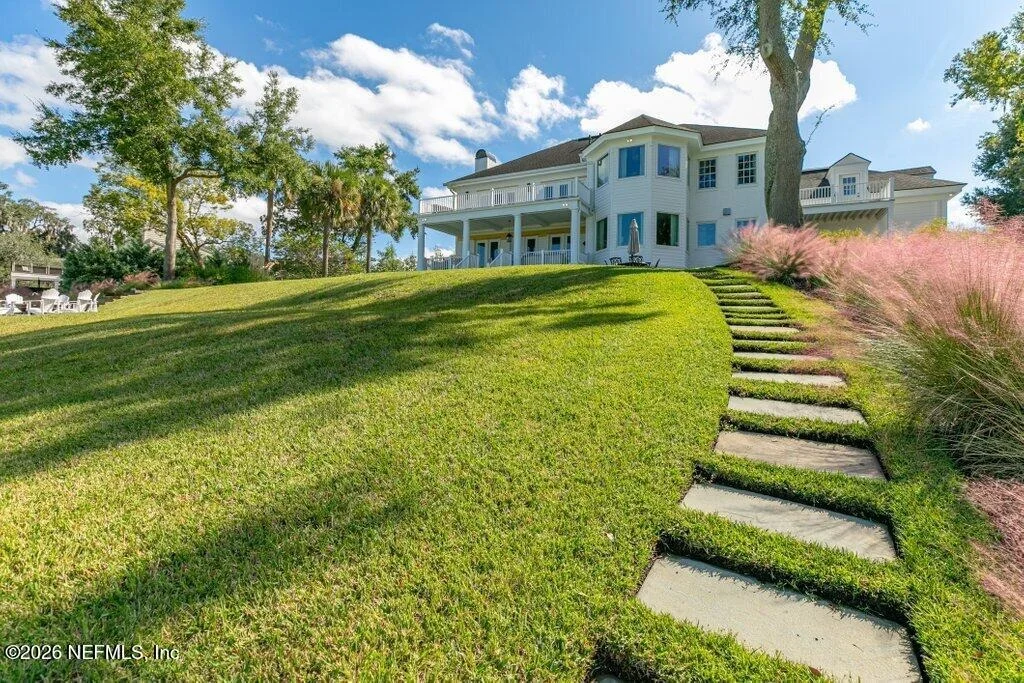 Photo of 4626 RIVER POINT Road W