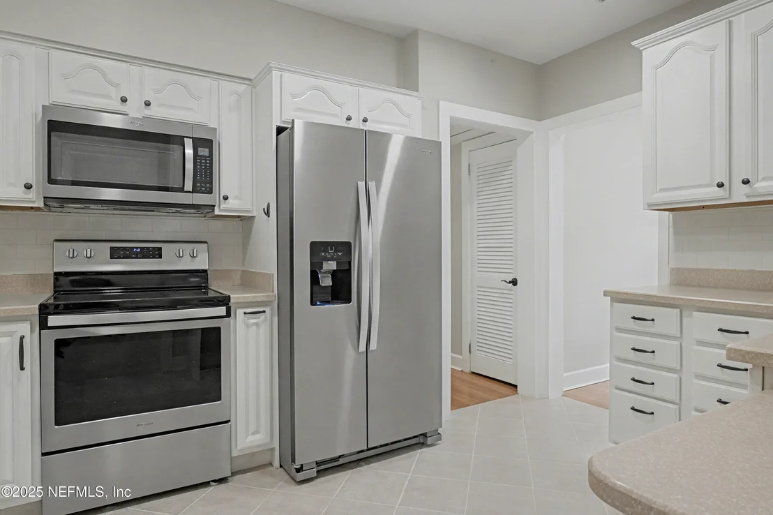 Photo of 2537 BUTTONWOOD Drive