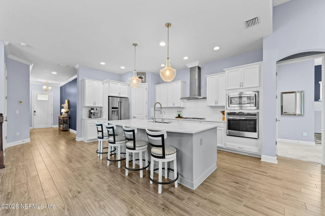 Photo of 41 PALISADE Drive