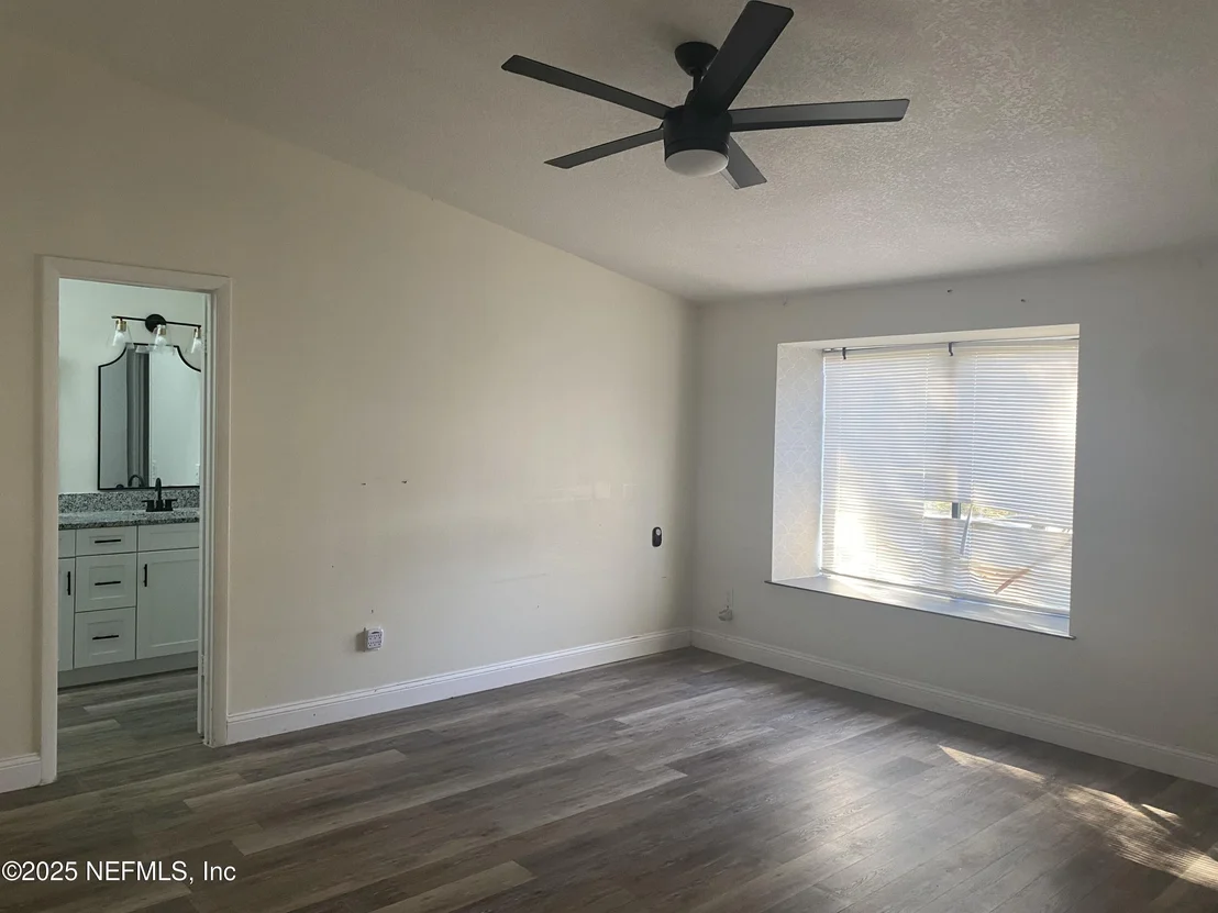 Photo of 1341 BEAR RUN Boulevard