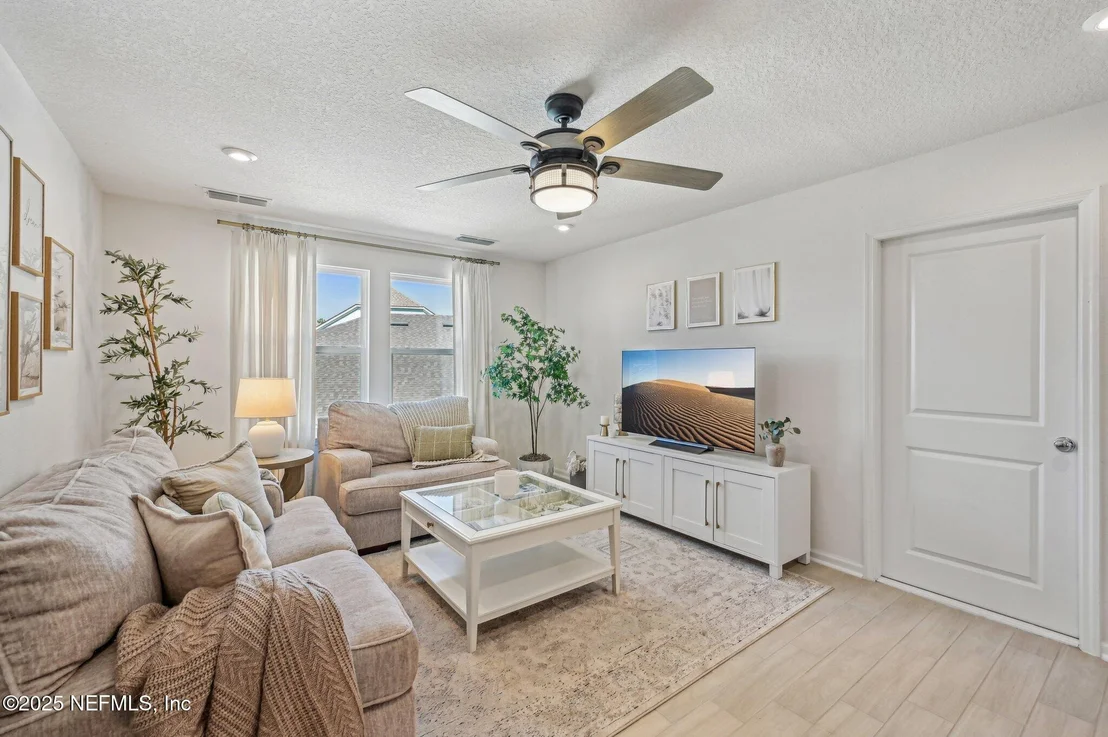Photo of 24 OAKHURST Court