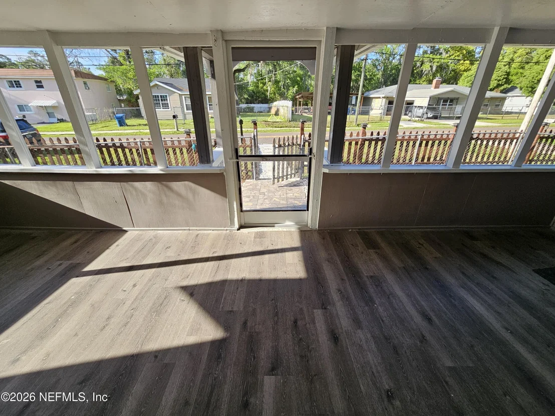 Photo of 3072 BESSENT Road