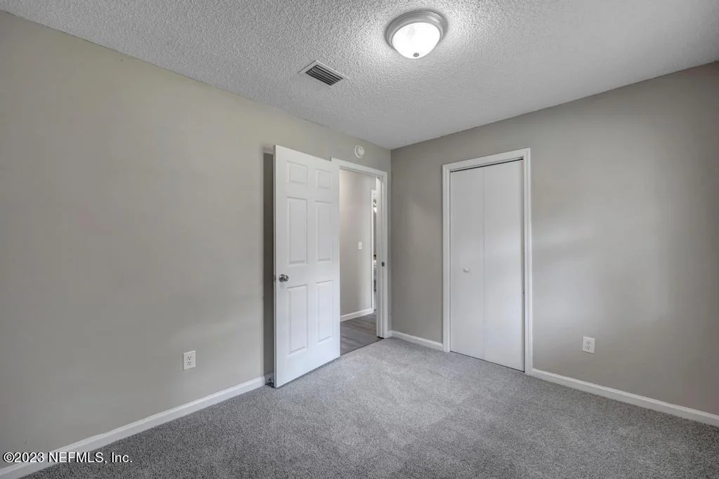Photo of 705 N 7TH Street N