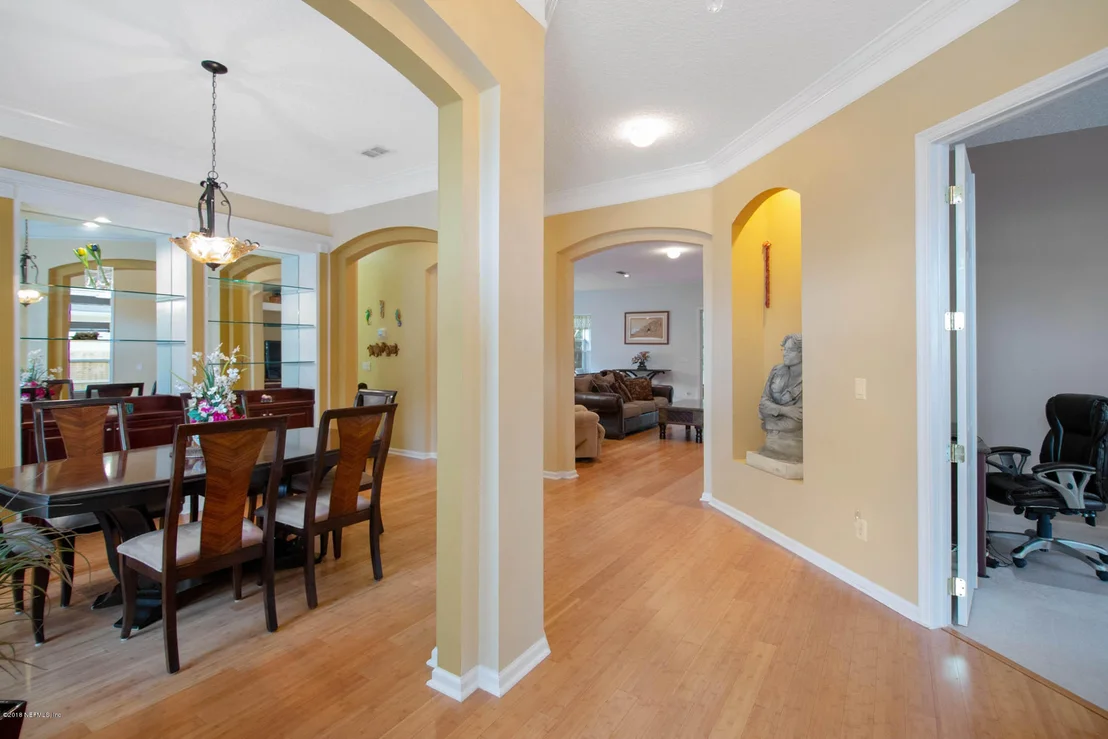 Photo of 115 GLEN OAKS Drive