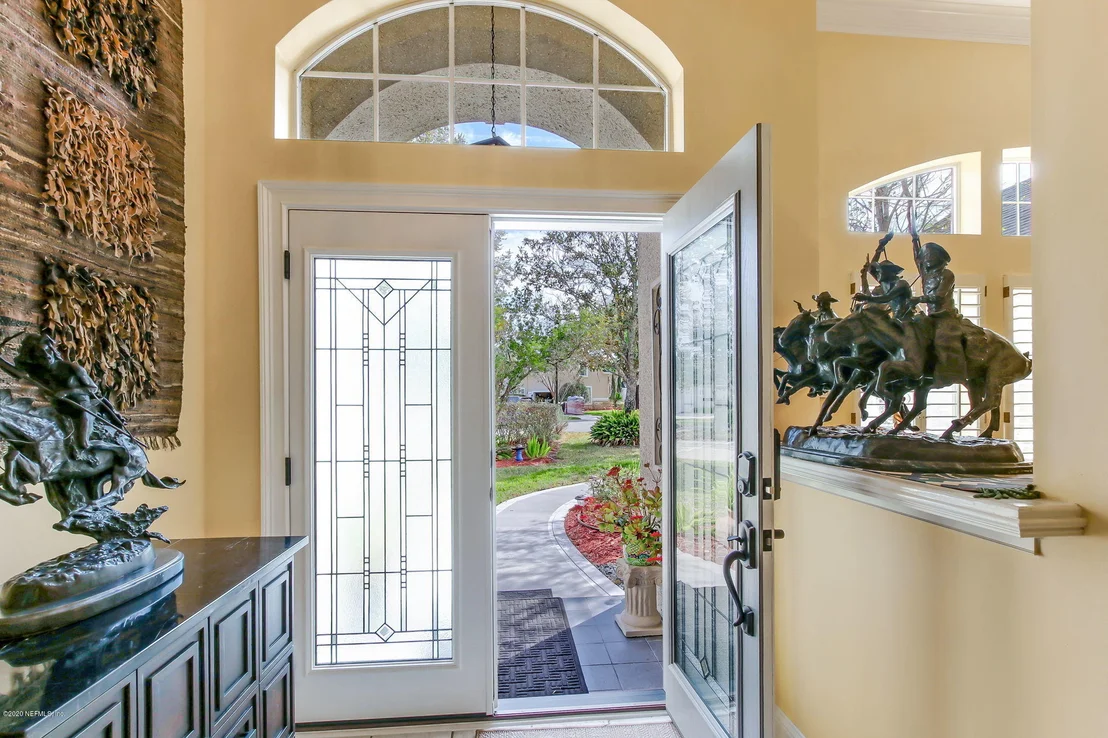 Photo of 8128 SUFFIELD Court